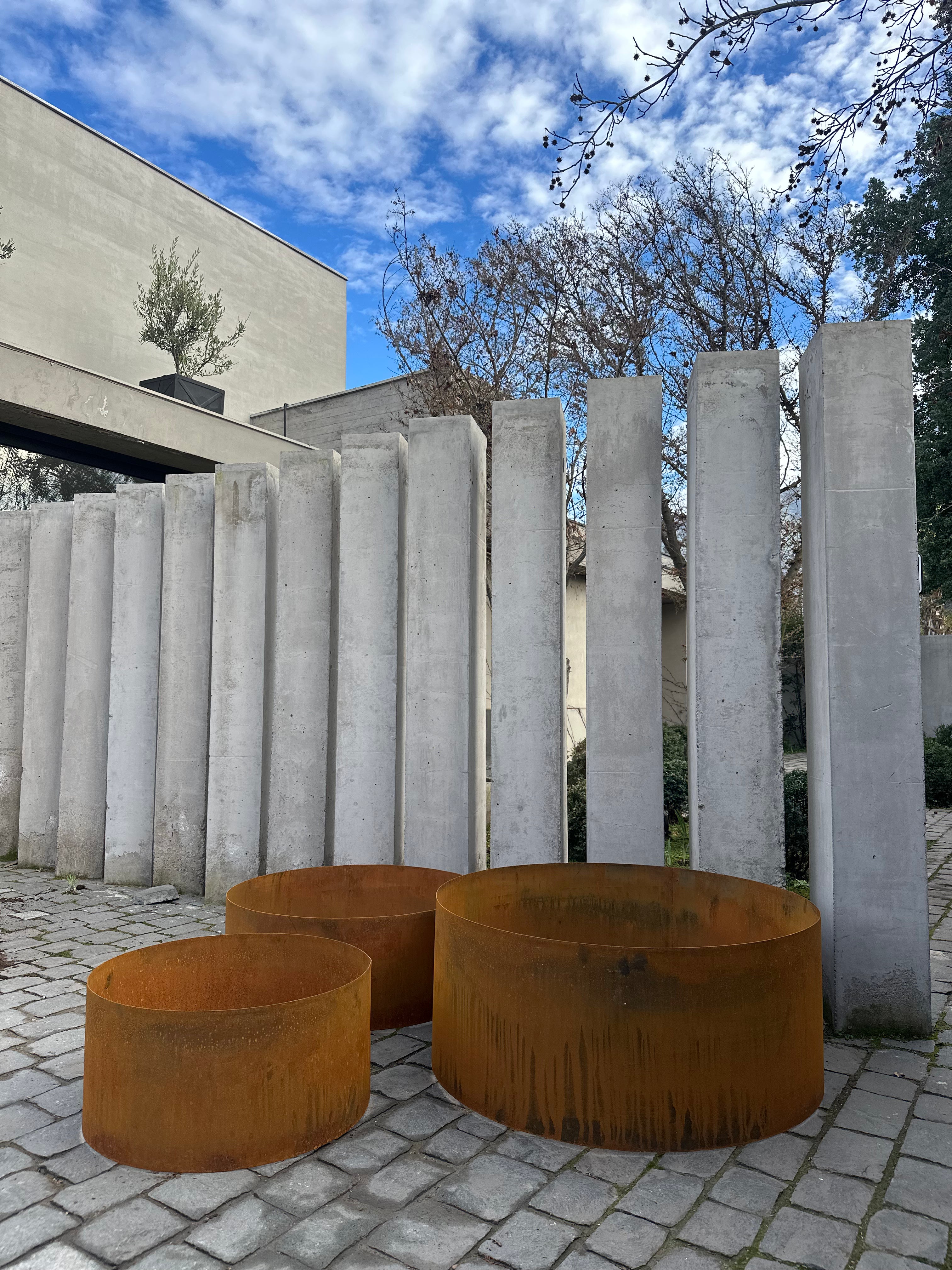 Macetero Fierro con base